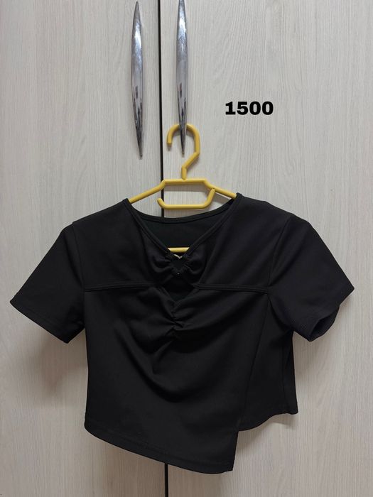 Женские одежды .