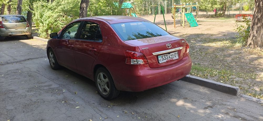 Сдам в аренду тайоту ярис