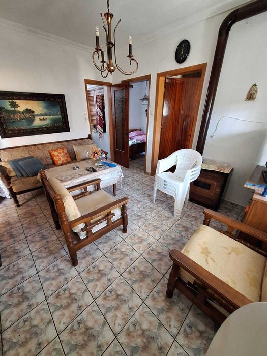 Продава къща с площ 60 м2 с двор 150 м2 в Паралия Врасна, Гърция