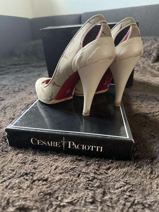 Обувки Cesare Paciotti
