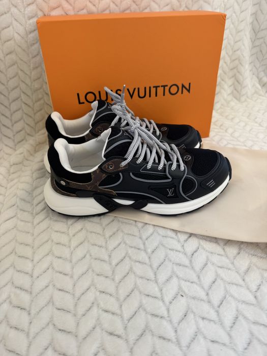 Дамски маратонки нови