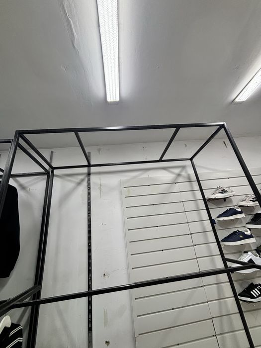 Стойки для одежды