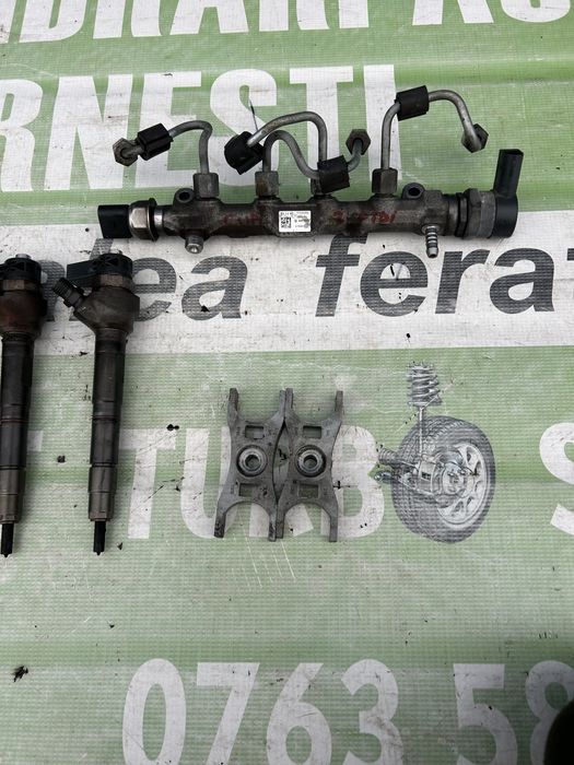 Rampă injectoare Audi A3 8V 2.0 Tdi CUN 184 cp 2014