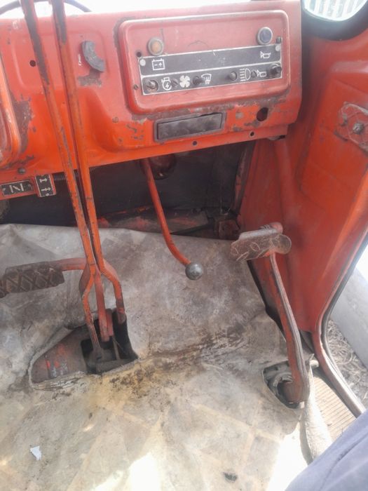 Продам трактор дт 75