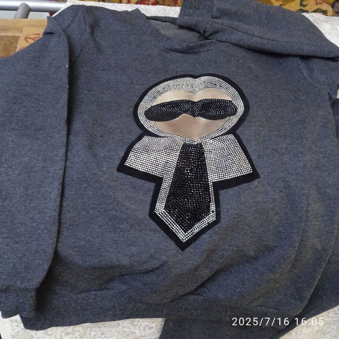 Спортивный  костюм для девочки М