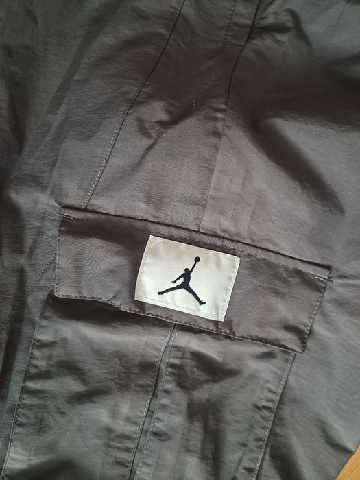 Pantaloni jordan originali