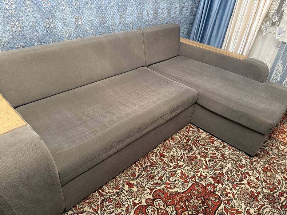 Диван продается раскладной