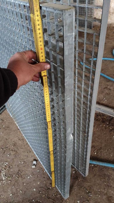 Gratare zincate 100x100 160 lei buc 600 buc pe stoc