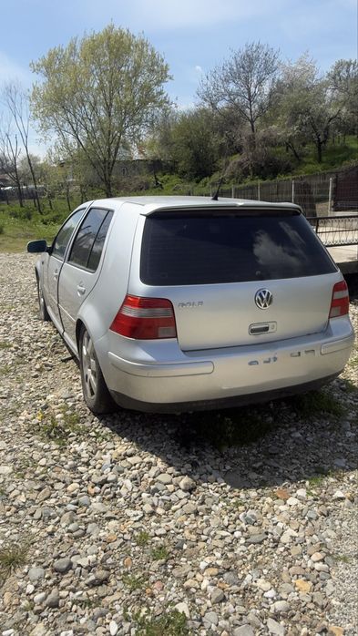 Vand Golf 4 pentru dezmebrari sau pentru circulatie