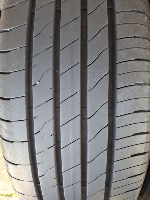2бр 205/60/16 гудияр много запазени малко карани 24г