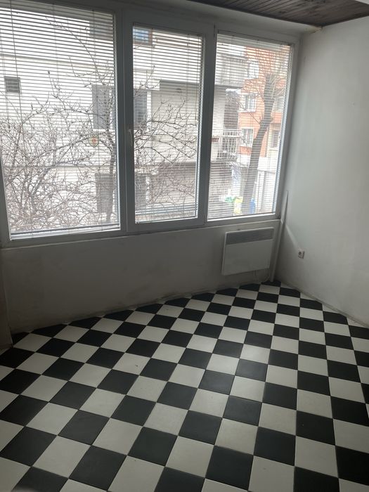 Дава се под наем Двустаен апартамент в с. Оборище, Област Пазарджик - 93 кв.м за 598.23 € - Снимка #2