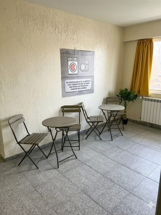 Предлагаме стаи в Хостел Работник