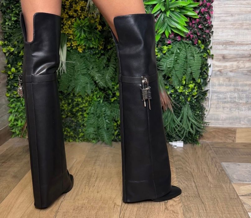 Ботуши Живанши 37 номер