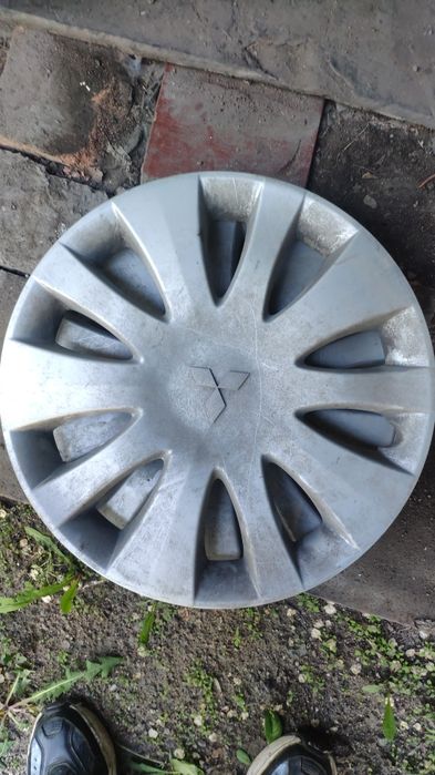 Колпаки Mitsubishi от дисков R15