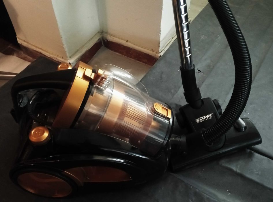 Прахосмукачка CLEANMAXX 1200W