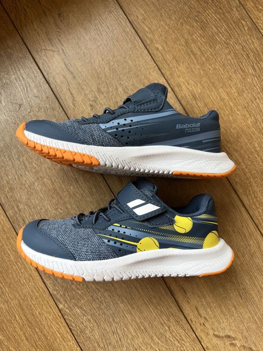 Чисто нови детски маратонки за тенис - Babolat