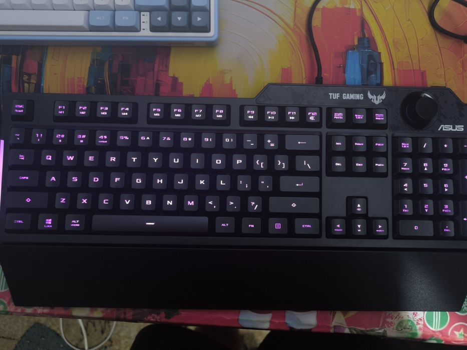 Vând tastatura TUF GAMING K1 ideala pentru gaming .