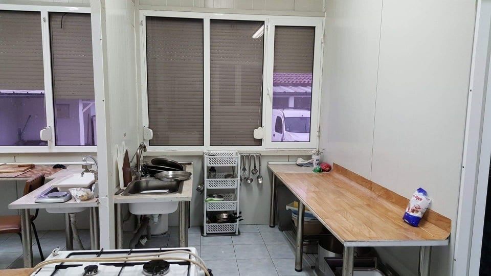 Продава се Промишлена сграда в с. Могила, Област Ямбол - 920 кв.м за 102 €/кв.м - Снимка #3