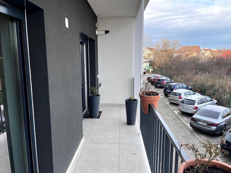 Inchiriez apartament o camera sagului