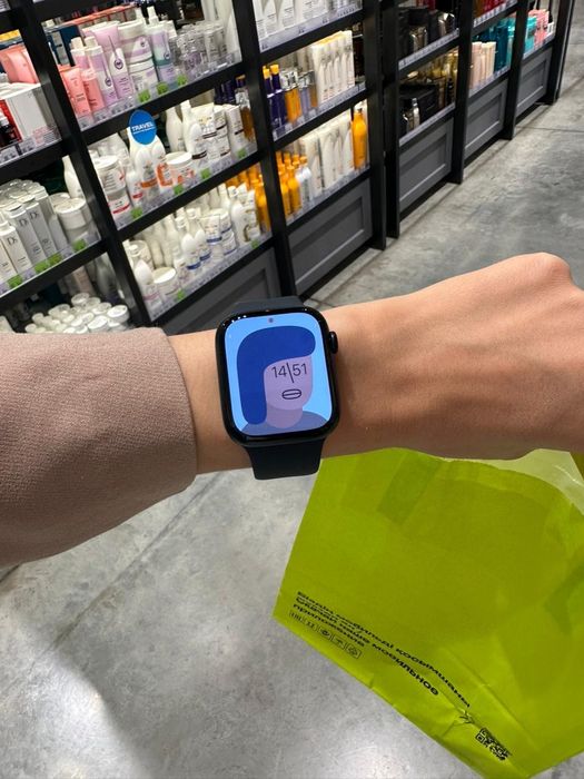 Продам apple watch 8 series 45mm