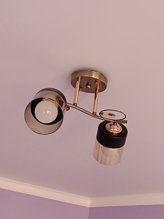 Продам люстру для спальной