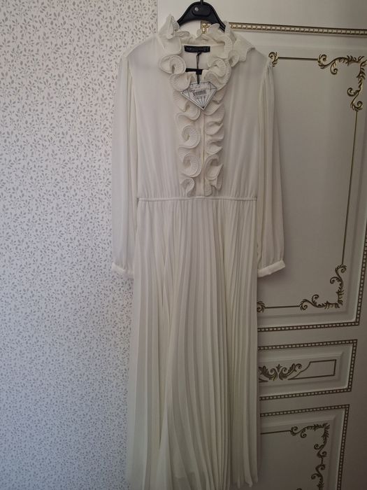 Продам новое белое платье