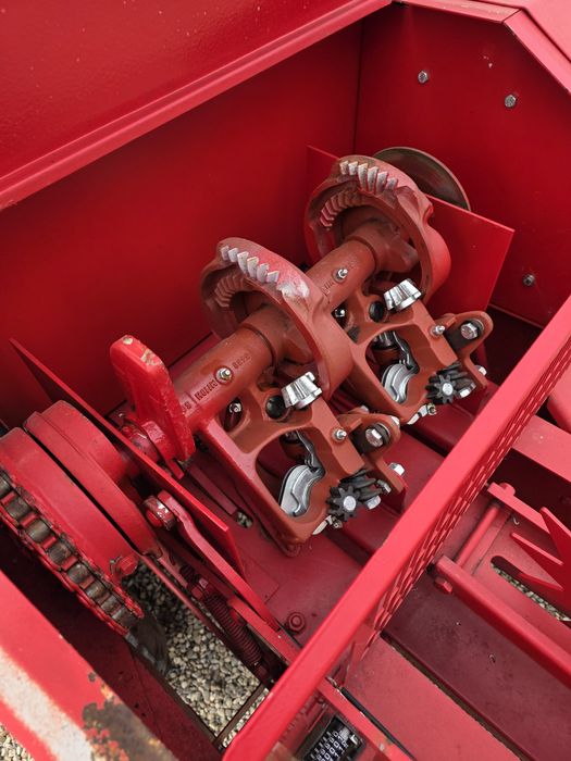 Presa de balotat balotiera Lerda 1300l noua