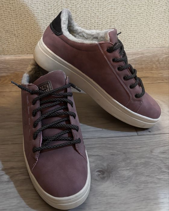 Зимние кроссовки