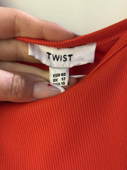 Rochie Twist cu pantalon integrat