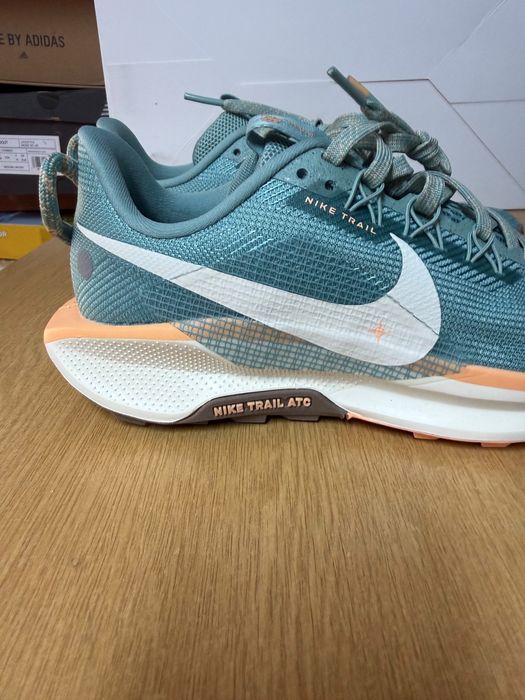 Nike marimea 36,5 noi
