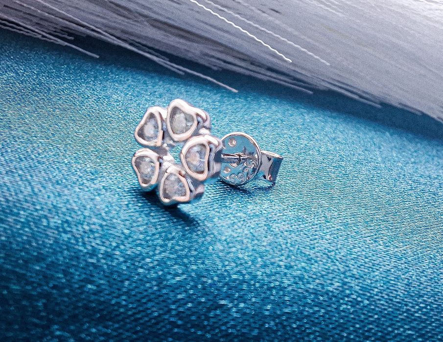 Cercei cu Moissanite