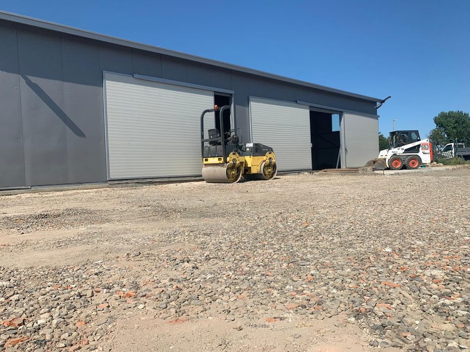 Închiriez cilindru compactor