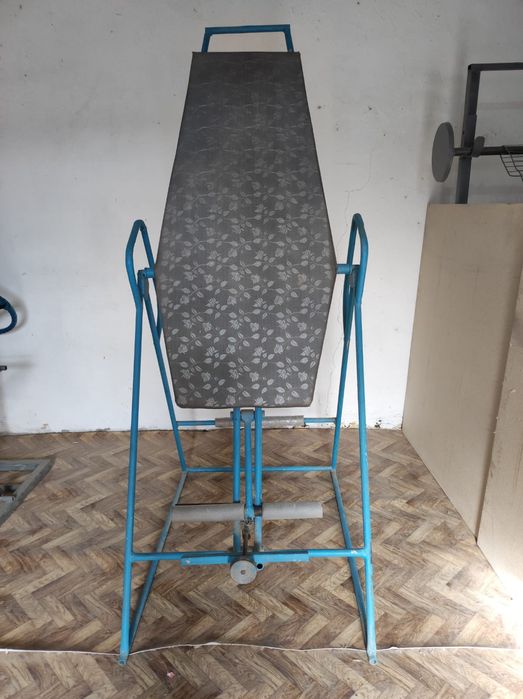 Тренажер Инверсионный стол для спины.