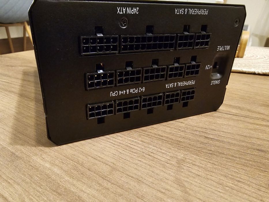 Захранване Corsair HX1200