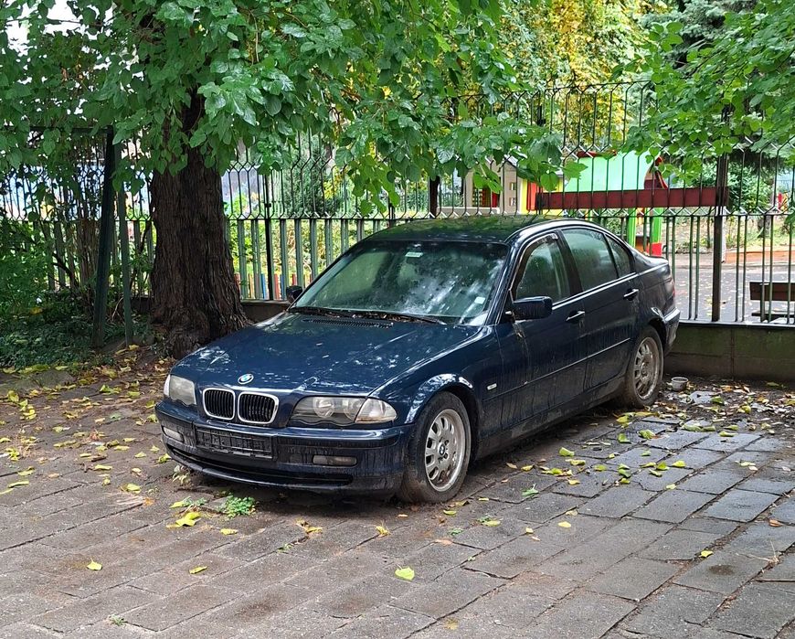 BMW 320D Продава се цялата.