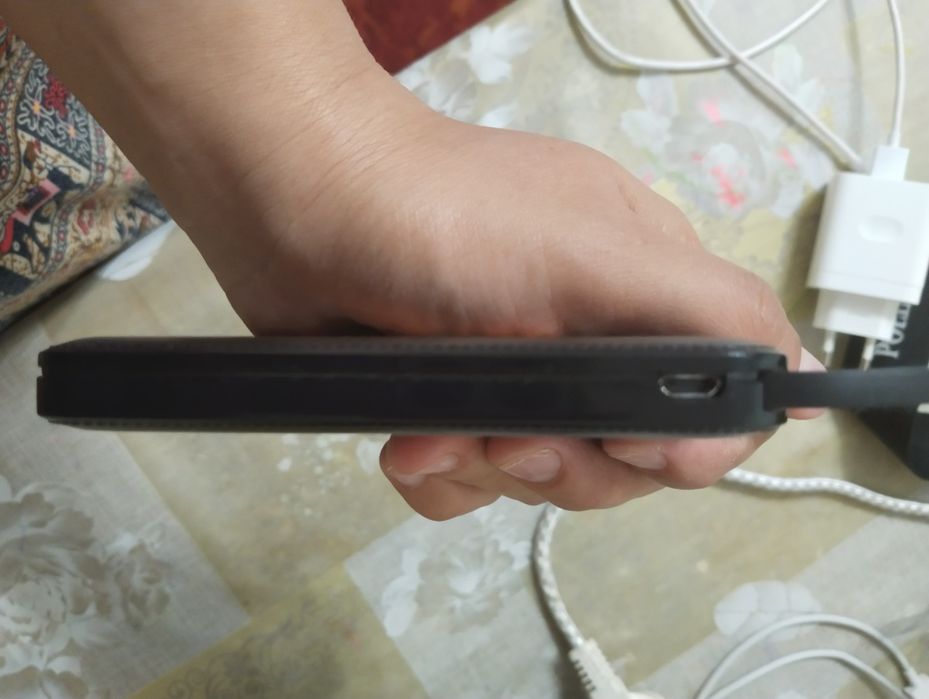 Продам карманную зарядку