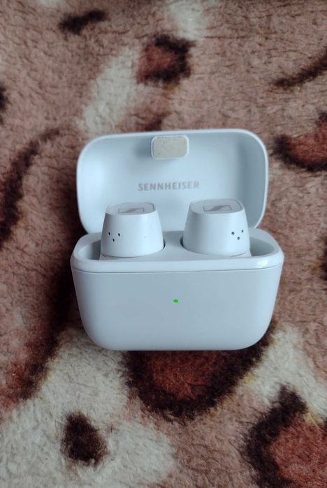Слушалки Sennheiser