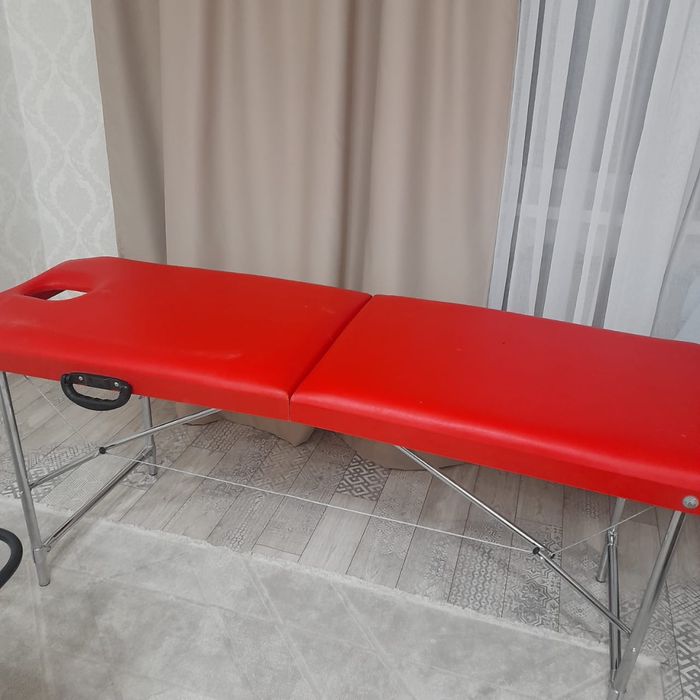 Продам кушетку для массажа 25000