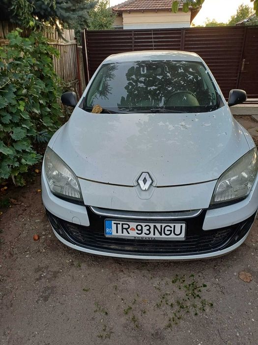 RENAULT Megane