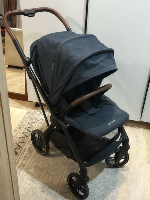 Коляска Maxi Cosi