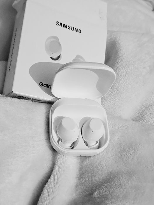 Наушники Samsung Buds Core