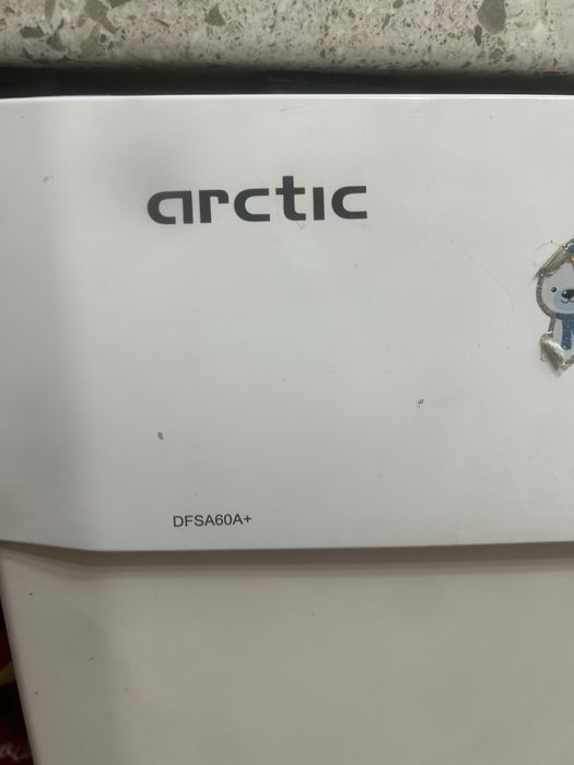 masina de spalat vase arctic