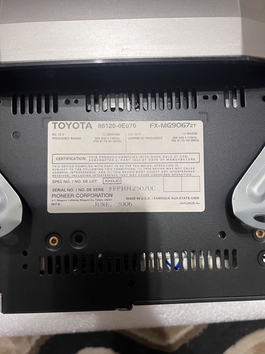 Автомагнитола на Toyota-Rav4