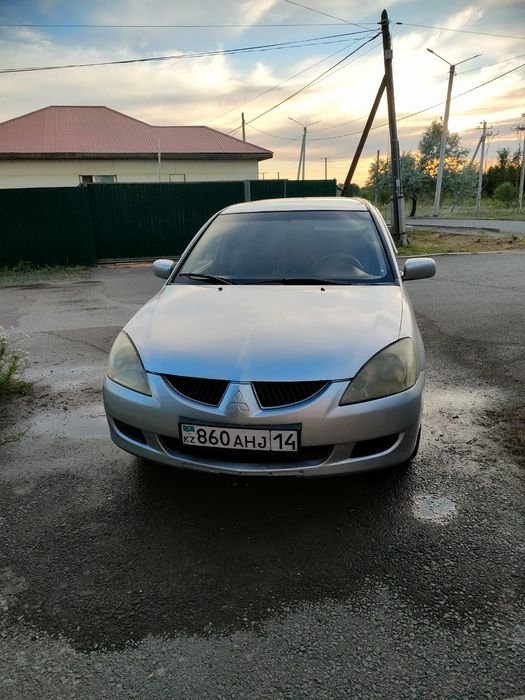 Продам автомобиль Митсубиси Лансер9 универсал 2003г