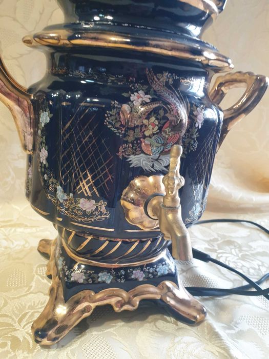Голям порцеланов кобалтов самовар с чайник