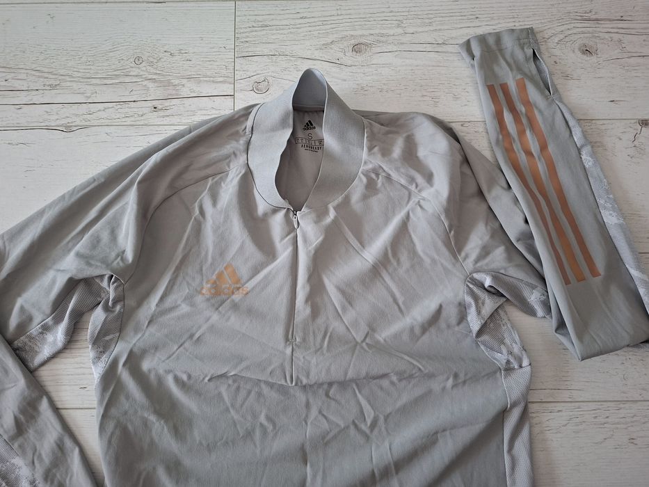 Adidas-Страхотна ориг.блуза