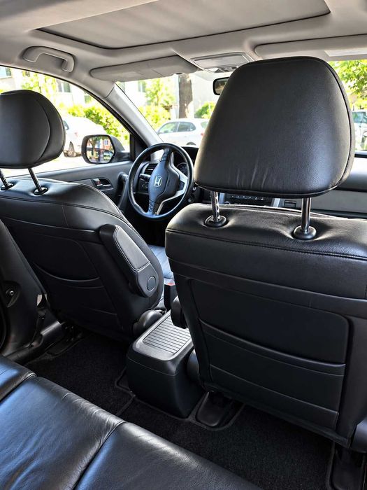 Honda CR-V 2.0 Automatic / Бензин  / Газ / Кожа / Панорама / 2 комплекта джанти със зимни и летни гуми