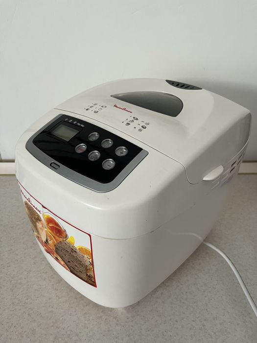 Хлебопечка в хорошем состоянии