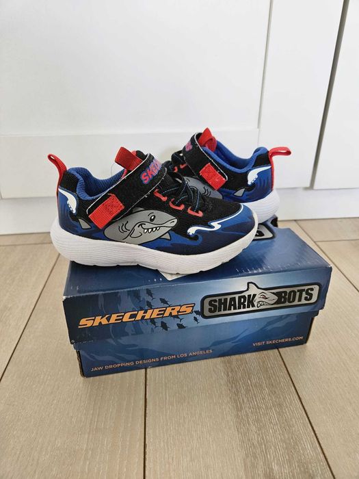 Adidasi Skechers marime 23