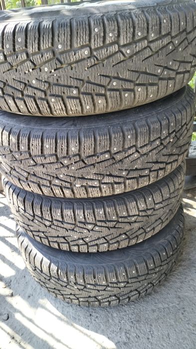 Продам зимние шины с дисками